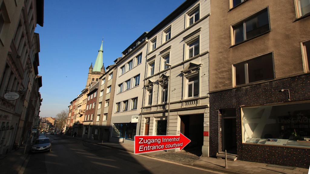 Ansicht Jakobstrasse Zugang zur rückwärtig gelegenen Pension/Gästehaus im Innenhof...