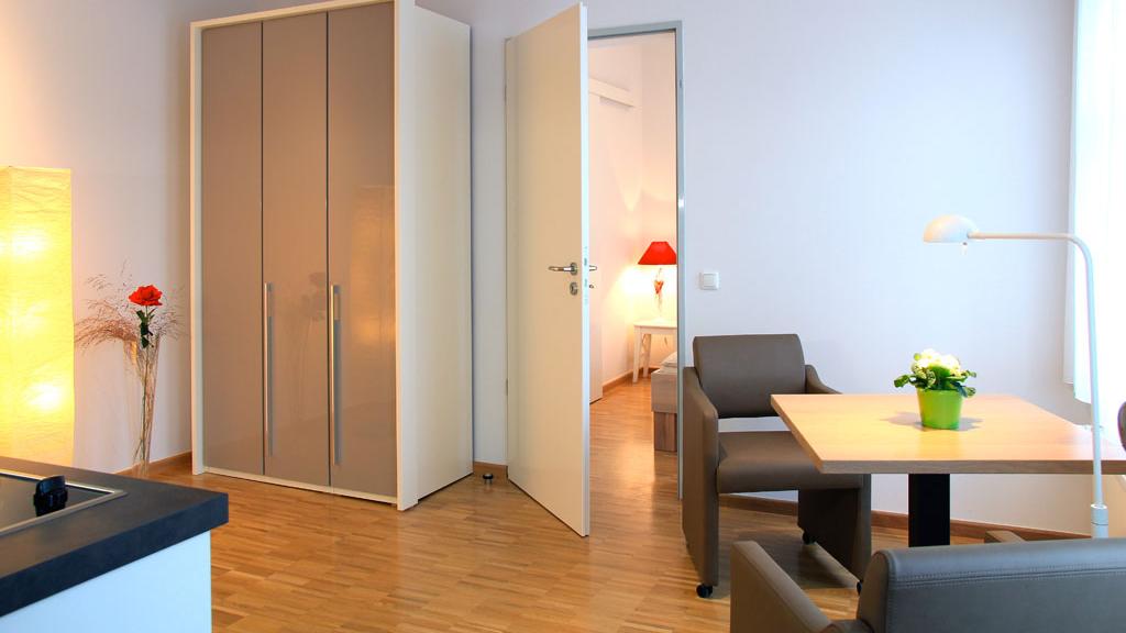 Erster Ein- und Durchblick in ein Apartment...